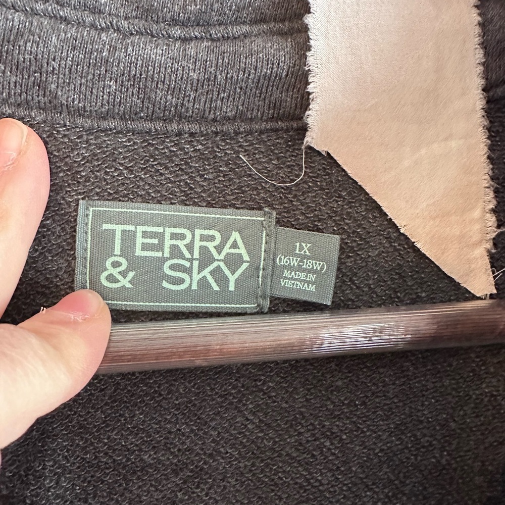 Terra & Sky Charcoal Button-Up Shacket - Picture 3 of 3